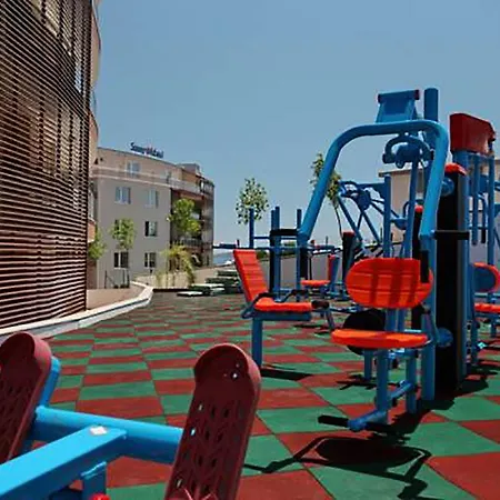 아파트 Sunny Island B33 체르노모레츠