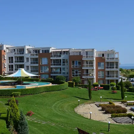 아파트 Sunny Island B33 체르노모레츠