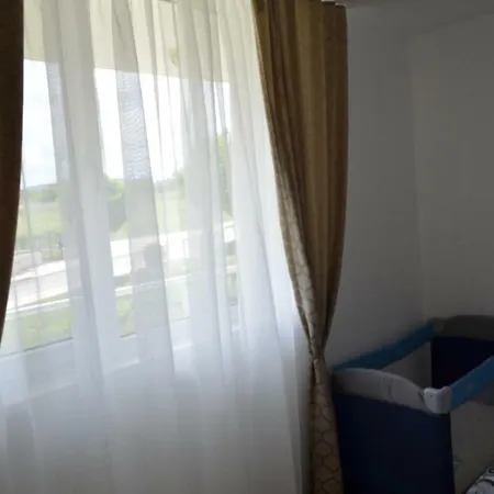 아파트 Sunny Island B33 *