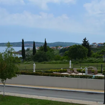 Sunny Island B33 Apartamento Chernomorets